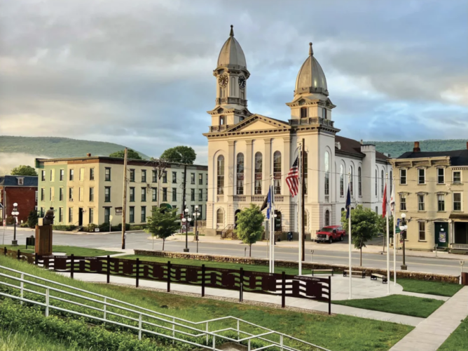 Lock Haven man wins courthouse puzzle contest